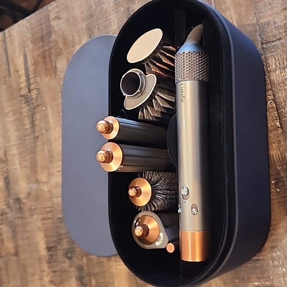 Dyson Airwrap Nickel/Copper